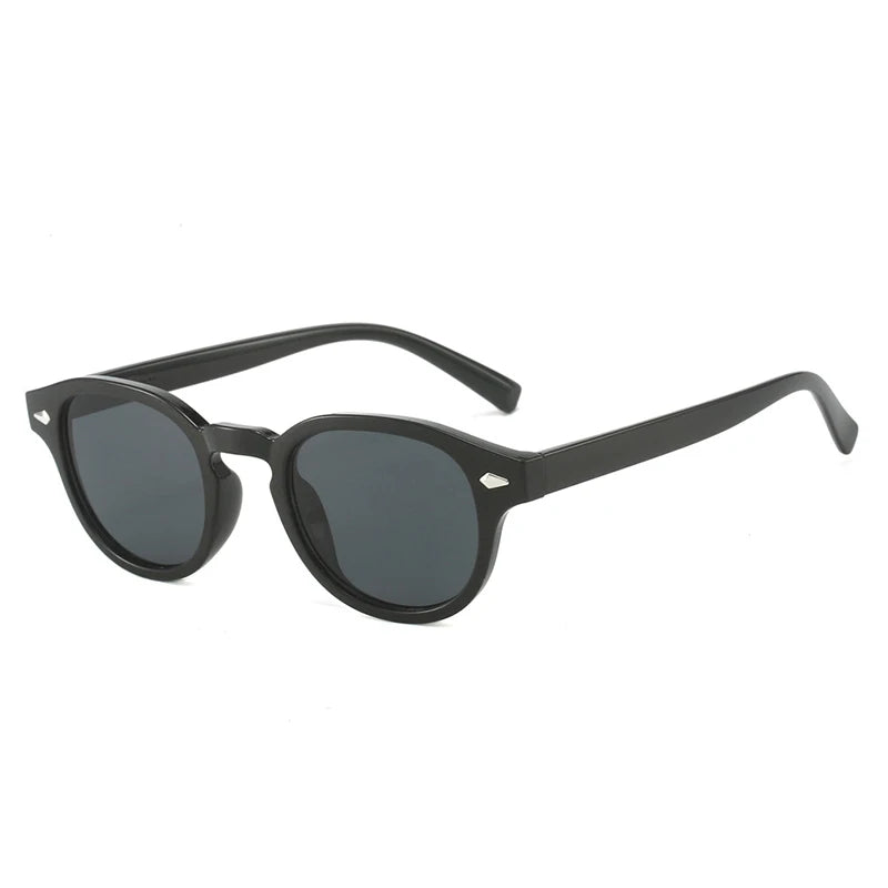 Unisex Oval – Vintage Design & Gradient Lenses