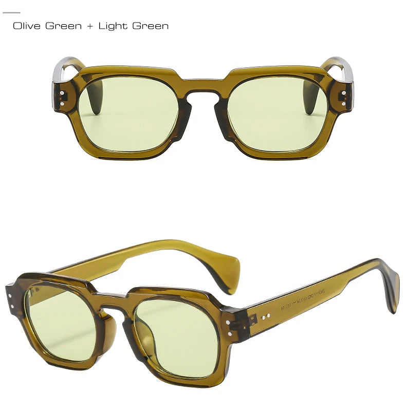 Trendy Square – Timeless Retro Look