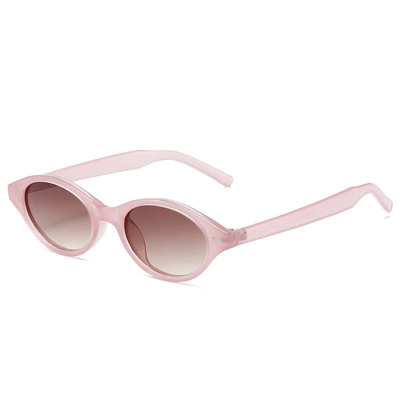 Small Oval Format – Colorful Retro Style