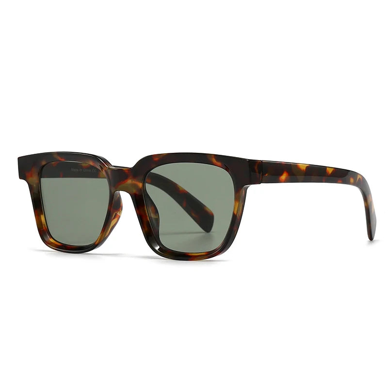 Square Unisex – Punk Chic Look