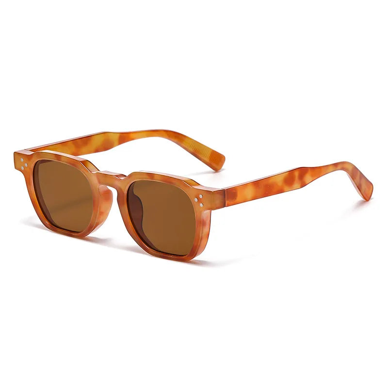 Vintage Square UV400 – Trendy Design