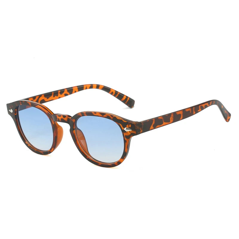Unisex Oval – Vintage Design & Gradient Lenses