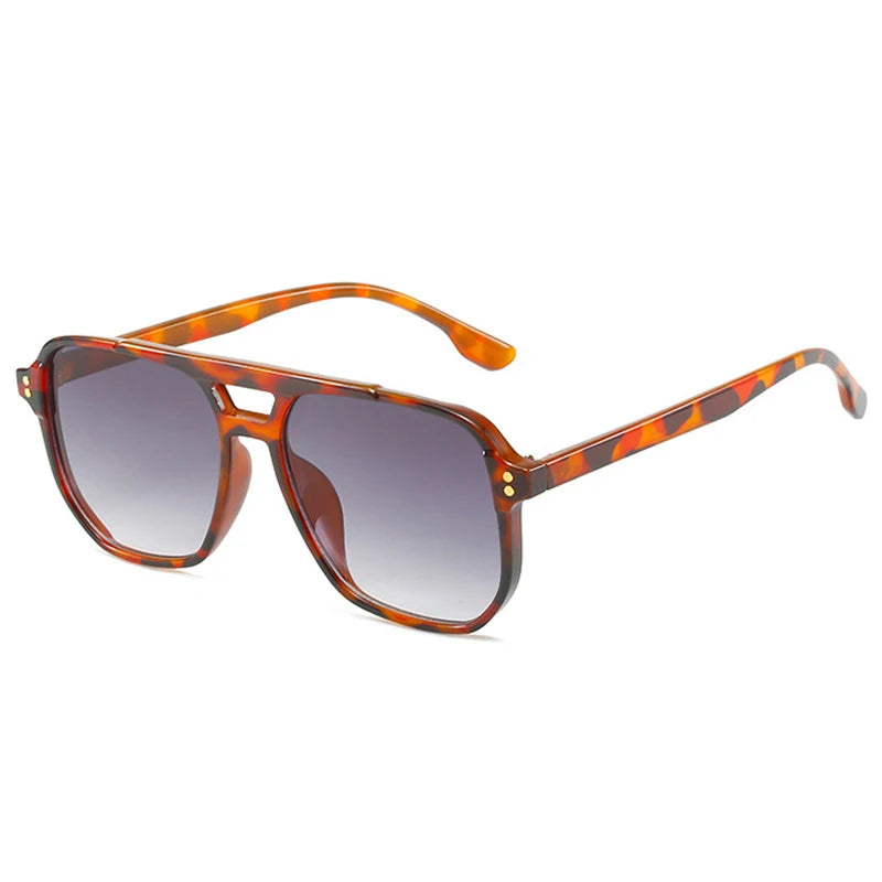 Unisex Double Bridge – Retro Design & Gradient Lenses