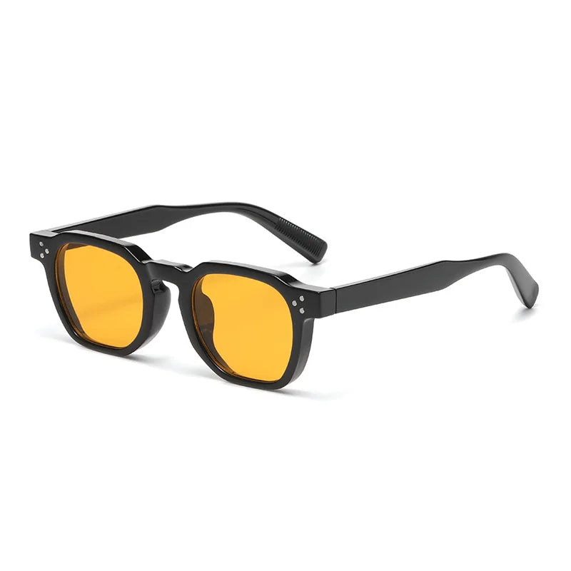 Vintage Square UV400 – Trendy Design