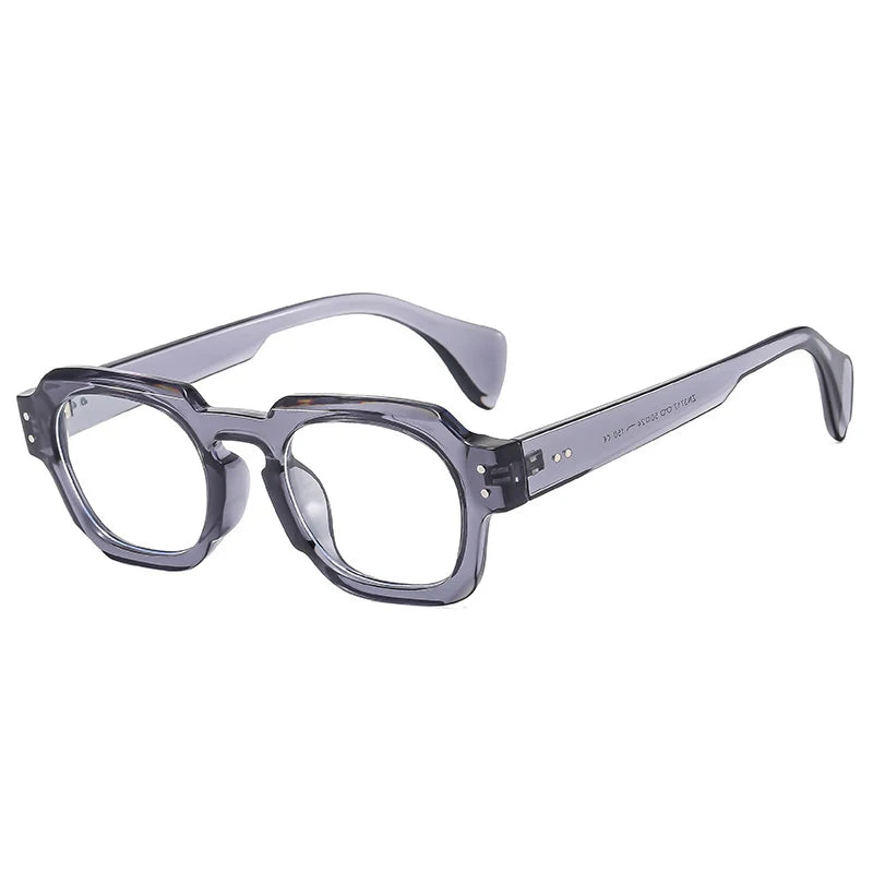 Trendy Square – Timeless Retro Look