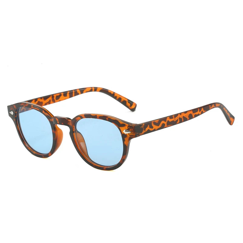 Unisex Oval – Vintage Design & Gradient Lenses